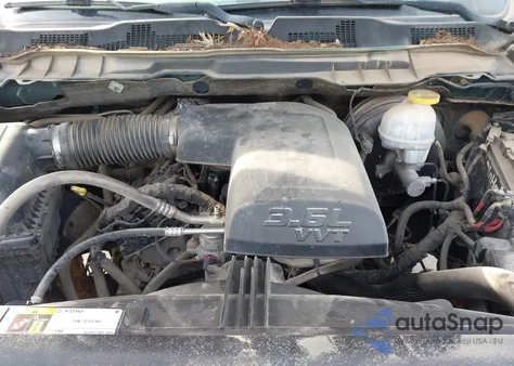 2018 Ram 1500 Tradesman 4X2 6'4 Box z USA, uszkodzony, nr VIN 1C6RR6FG8JS314562